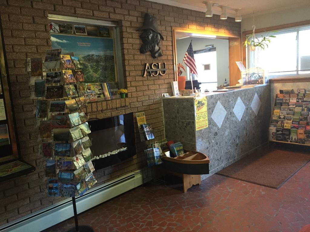 Highland Hills Motel & Cabins 분 외부 사진