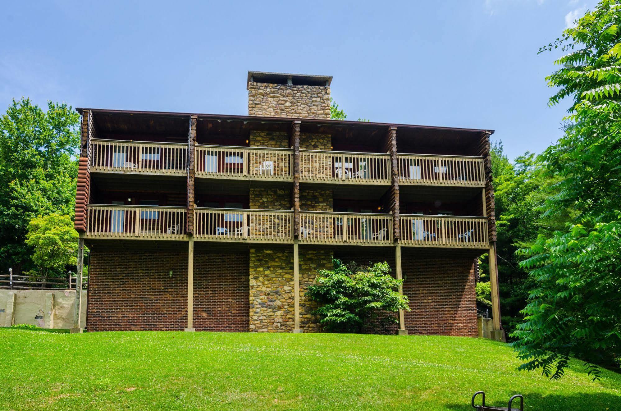 Highland Hills Motel & Cabins 분 외부 사진